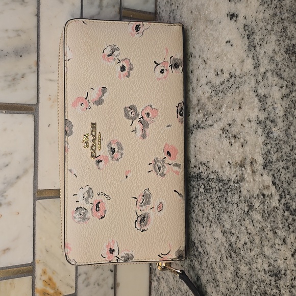 Coach Handbags - Coach White Floral Leather Long Continental Zipper Wallet